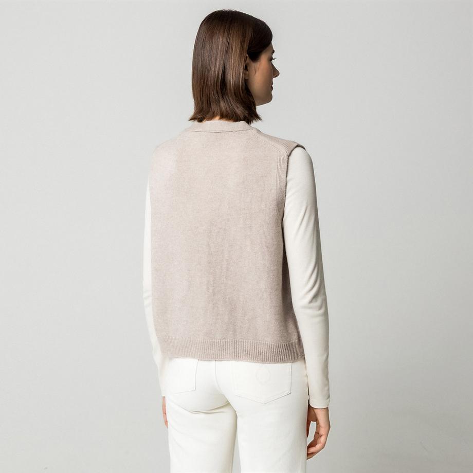Manor Woman Gilet tricoté à col en V et boutonnage avant  