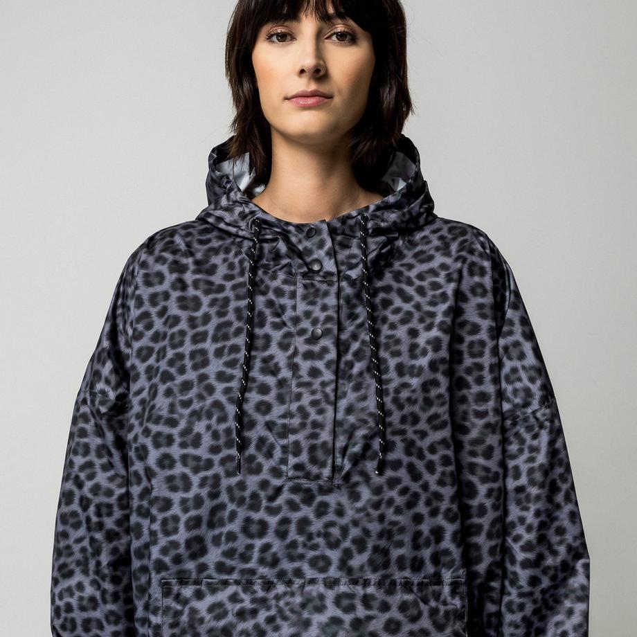 Manor Woman Poncho  