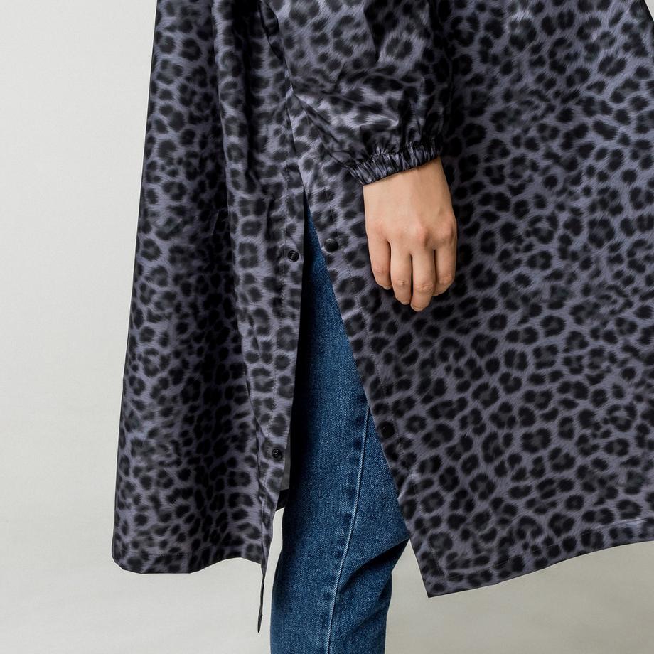 Manor Woman Poncho  