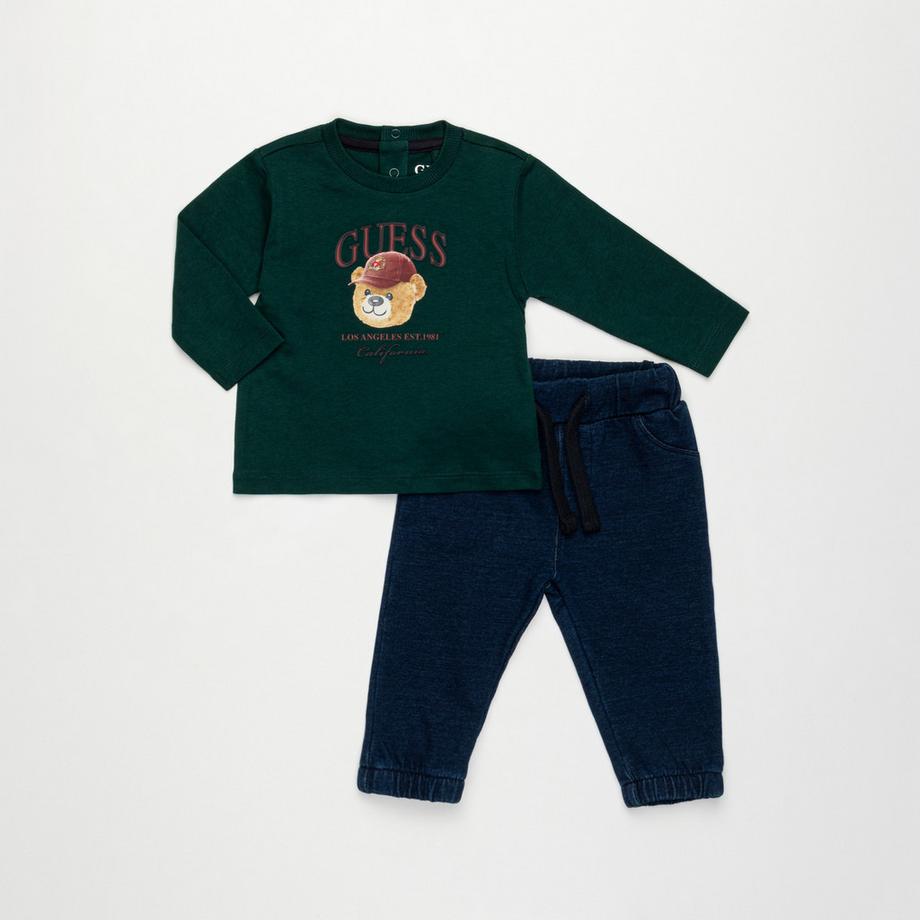 Set, t-shirt e pantaloni