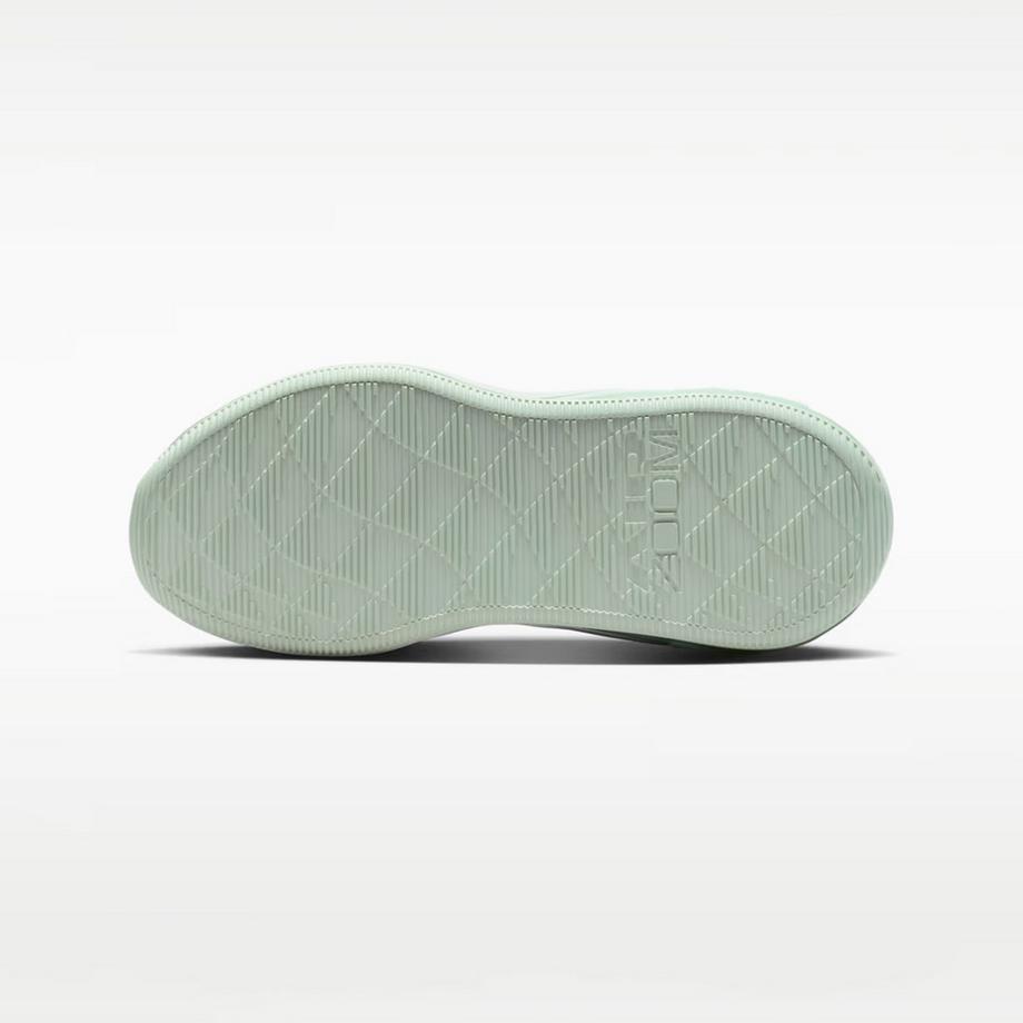 NIKE Wmns Air Zoom Bella 7 Chaussures fitness  