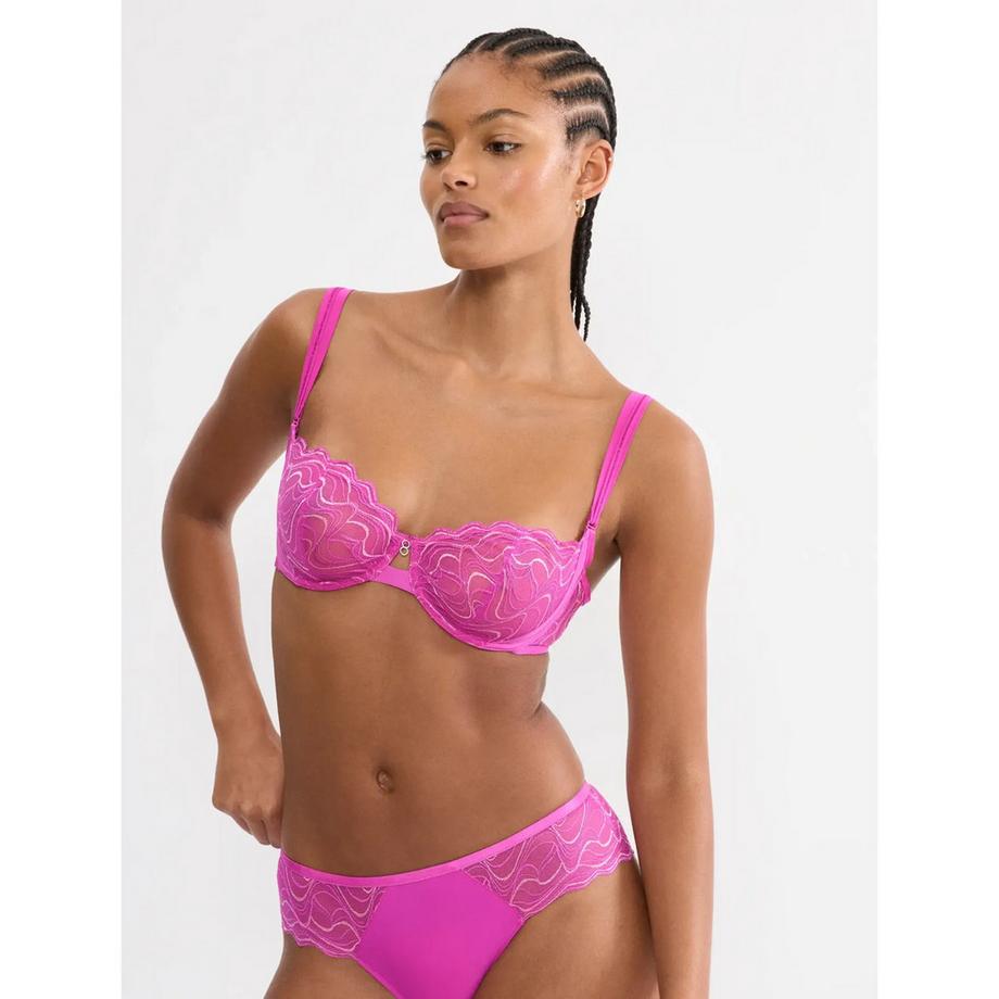 Soutien-gorge avec armatures, rembourré