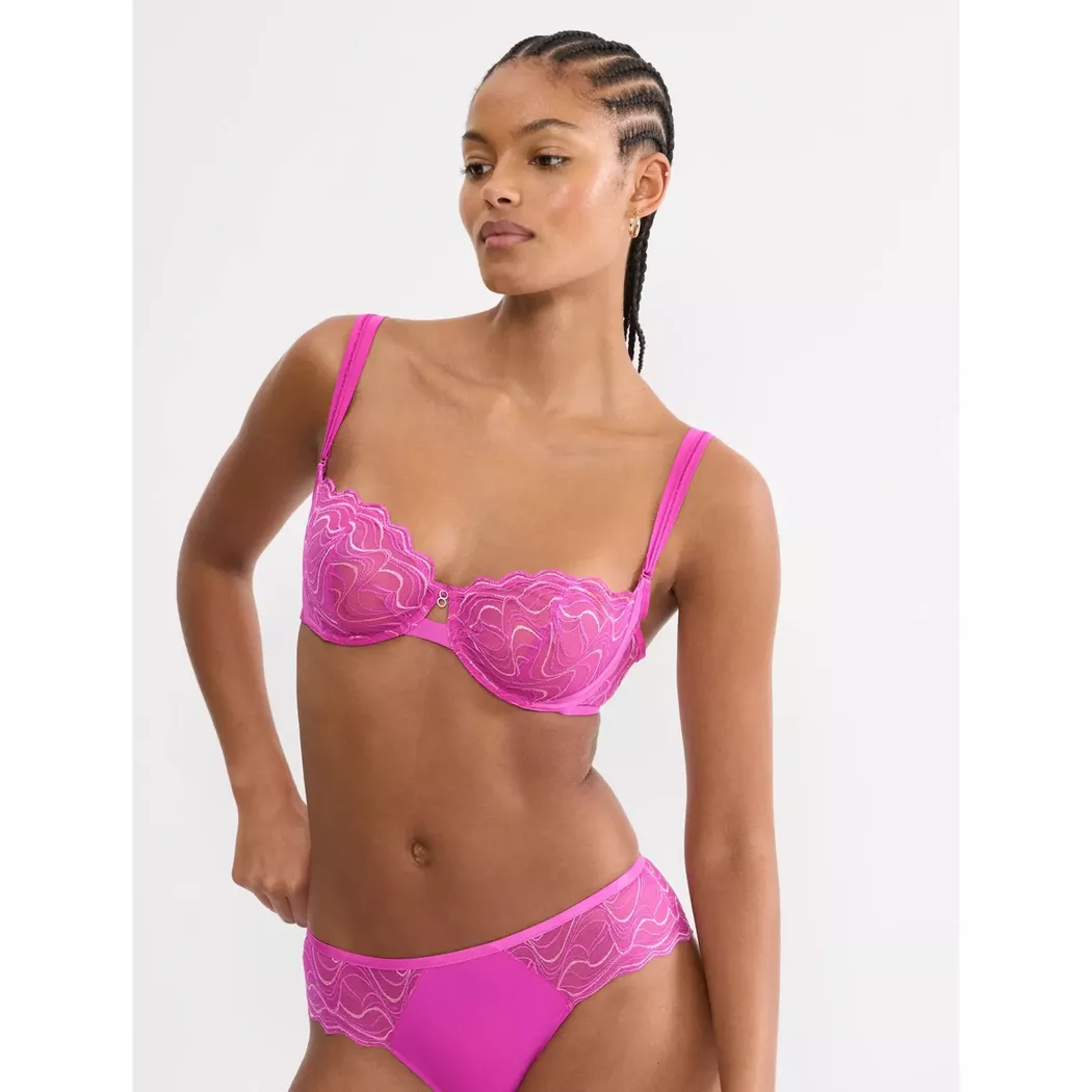 Balconette-BH TRIUMPH "Palina Waves of Glow", Damen, Gr. 90, Cup D, plum fusion, Spitze, Obermaterial: 72% Polyamid, 19% Elasthan, 9% Viskose, BHs Balconette-BH, leichter Hebe-Effekt, Spitze, verzierte Träger