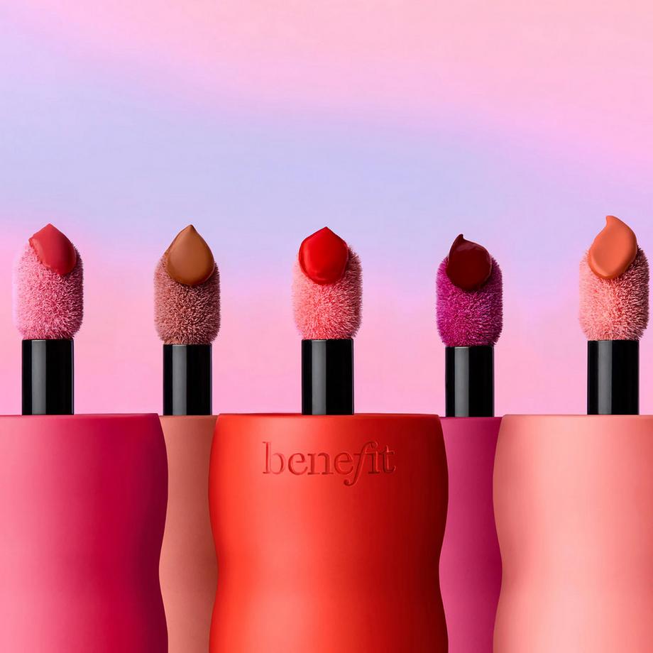 benefit  Play Daze - Blush Liquide Fini Mat Velours 