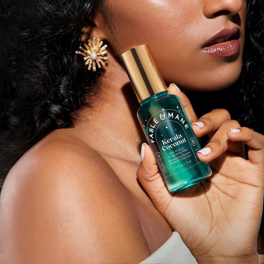 FABLE & MANE  Hair & Body Fragrance Mist Kerala Coconut -  Brume parfumée Kerala Coconut 