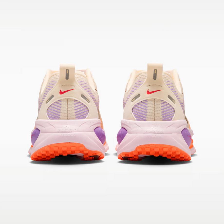 NIKE Wmns Vomero 18 Chaussures de running  