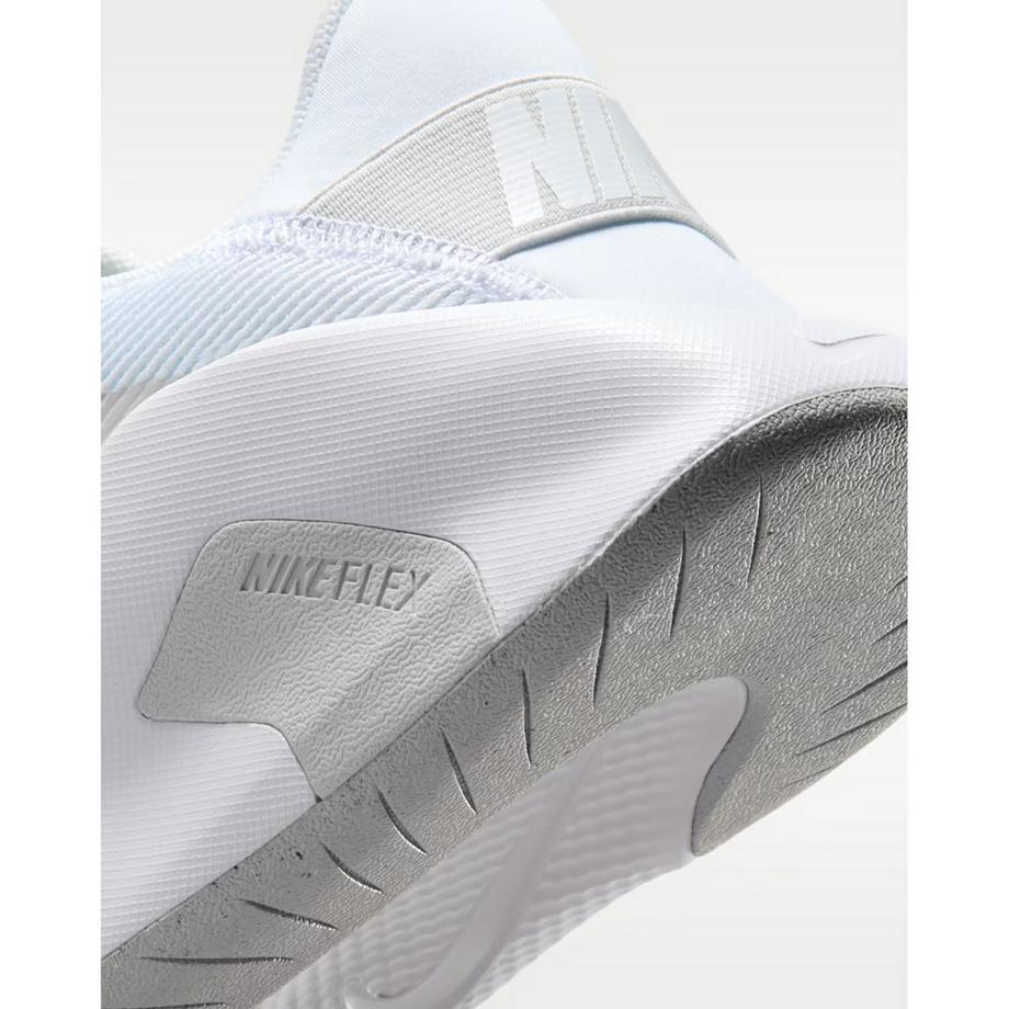 NIKE Flex Train Chaussures Fitness  