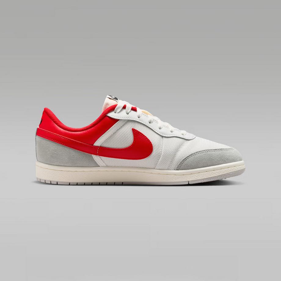 NIKE AIR JORDAN SKYLINE LOW Sneakers  