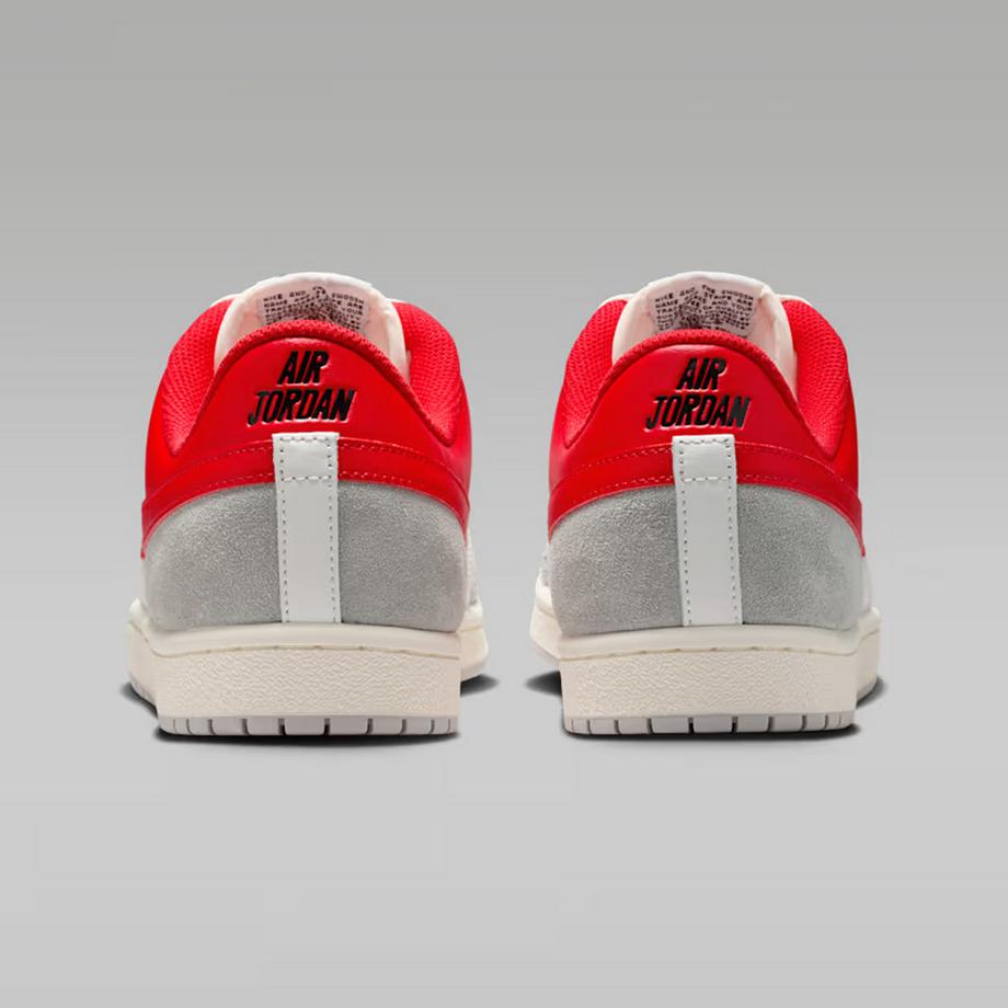 NIKE AIR JORDAN SKYLINE LOW Sneakers  