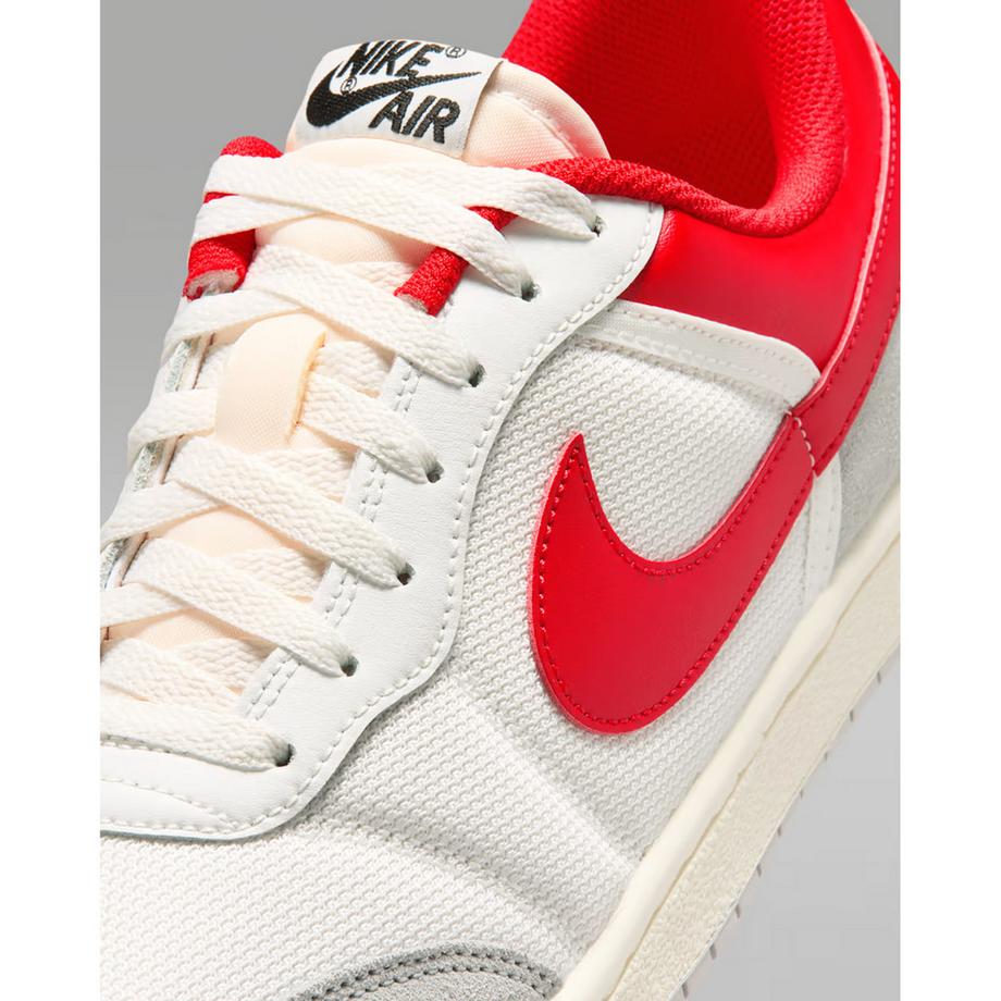 NIKE AIR JORDAN SKYLINE LOW Sneakers  