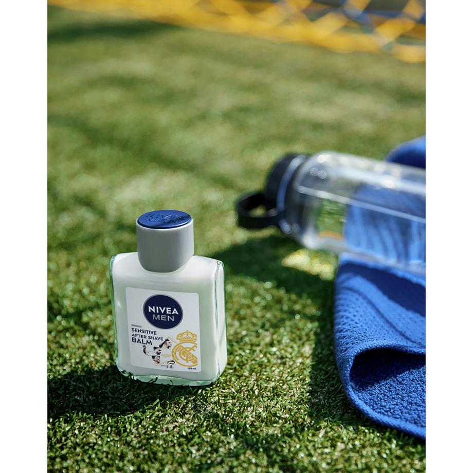 NIVEA  Baume After Shave Sensitive Real Madrid Limited Edition 