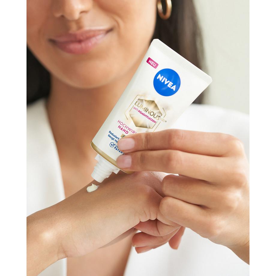 NIVEA  Crème Mains Anti-Taches Pigmentaires Luminous 