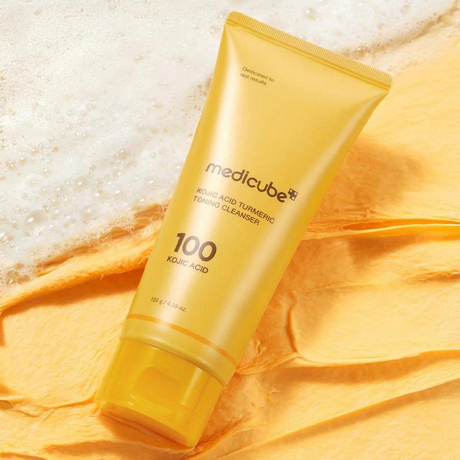 Medicube  Kojic Acid Turmeric Toning Cleanser 