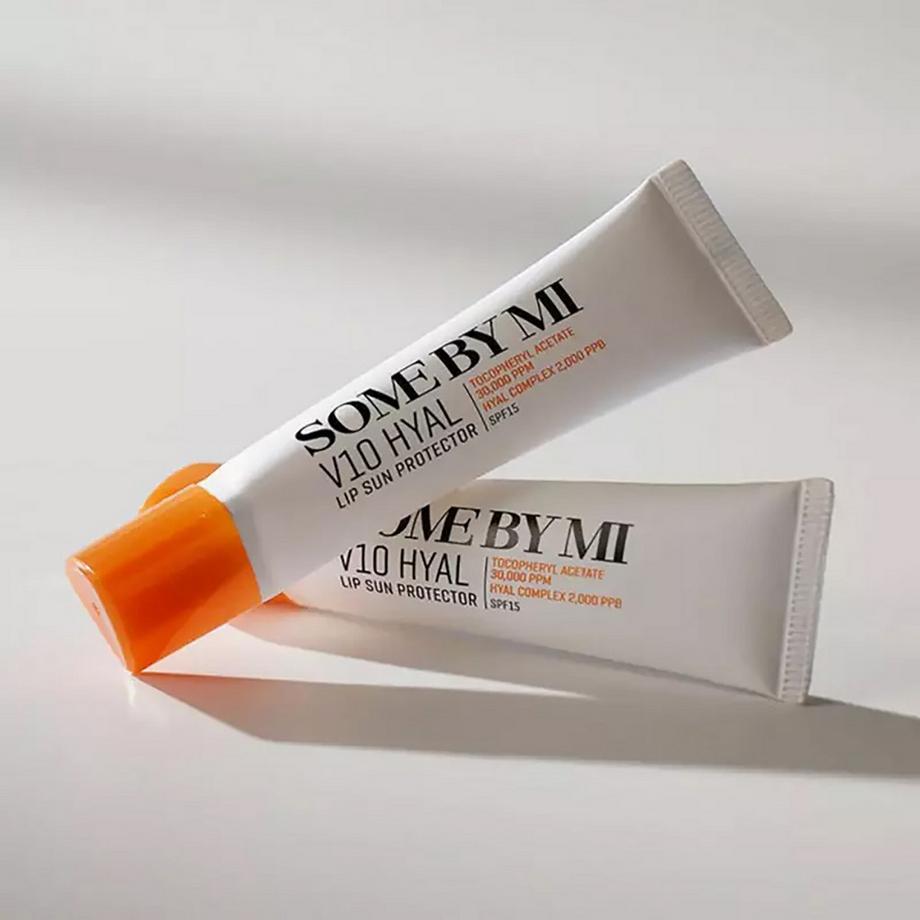 Somebymi  V10 Hyal Lip Protector SPF15 