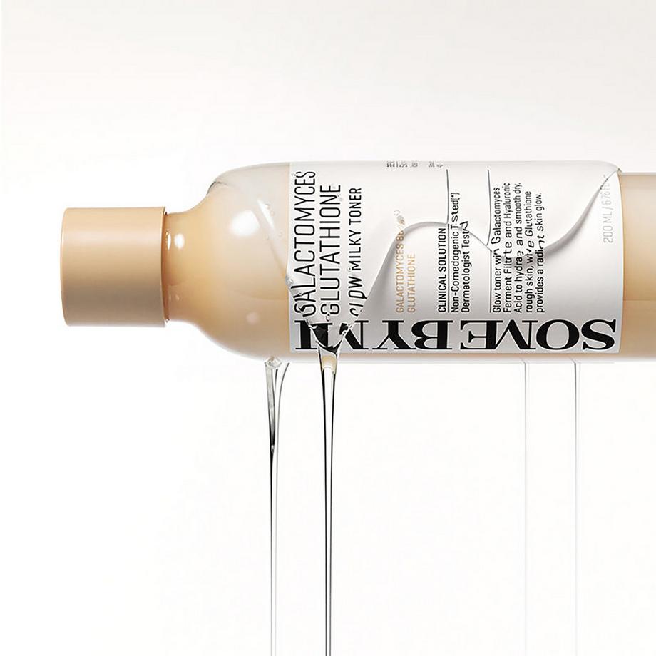 Somebymi  Galactomyces Glutathione Glow Milky Toner 