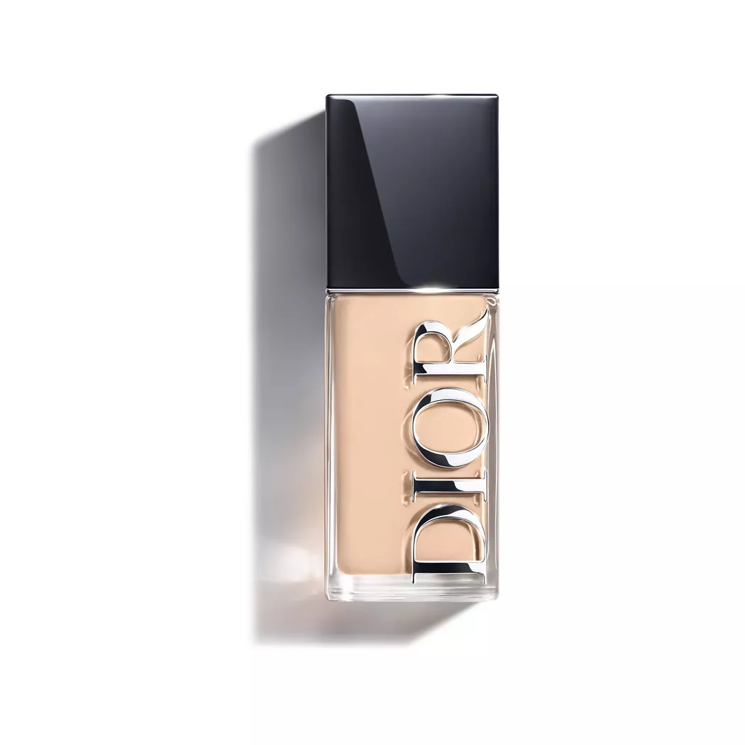 Christian Dior Gesicht GrundierungGlow Foundation – 24 Stunden Halt und 48 Stunden FeuchtigkeitsversorgungDior Forever Skin Glow 1.5 Neutral