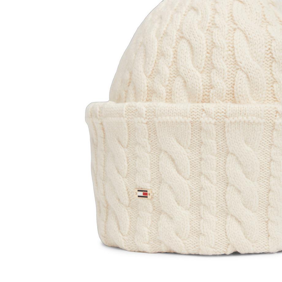 TOMMY HILFIGER Enamel Flag Cable Beanie  