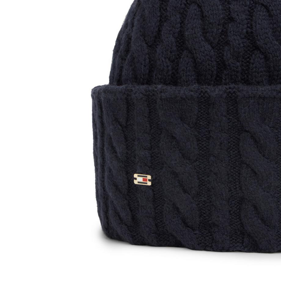 TOMMY HILFIGER Enamel Flag Cable Beanie  