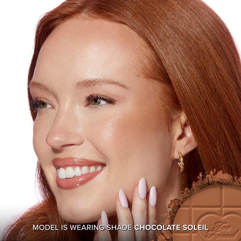Too Faced  Chocolate Soleil Bronzer - Mattierendes Bräunungspuder 