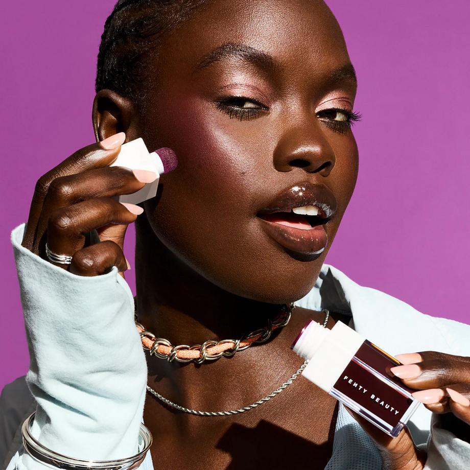 Fenty Beauty By Rihanna  Shake 'N Play - Modulierbares Flüssigrouge 