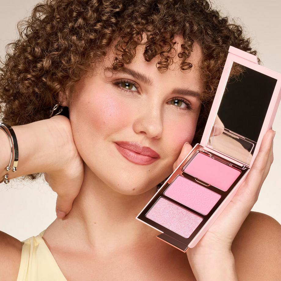 ONESIZE  Cheek Clapper 3D - Blush-Trio mit 3 verschiedenen Texturen 