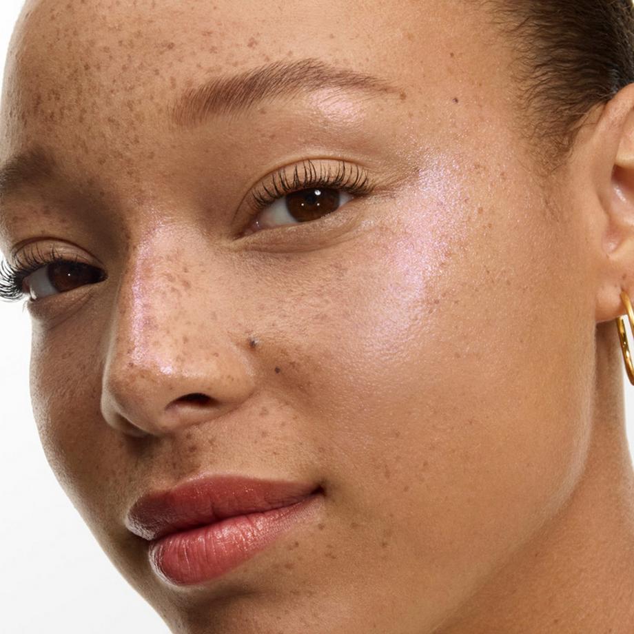 Lancôme  Teint Idôle Shape Stick Glow 