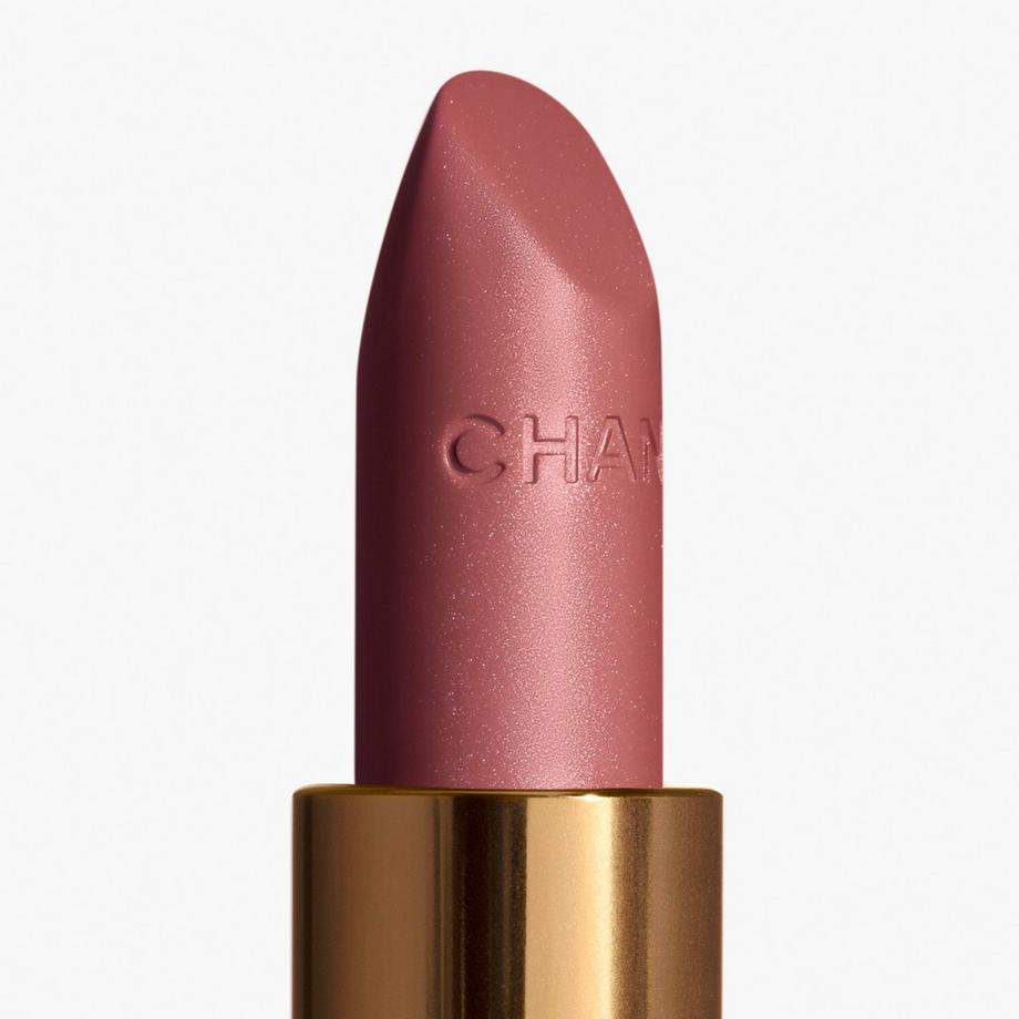 CHANEL ROUGE COCO SATINIERTER LIPPENSTIFT MIT LANGEM HALT – FEUCHTIGKEITSSPENDENDE UND GLÄTTENDE LIPPENPFLEGE 