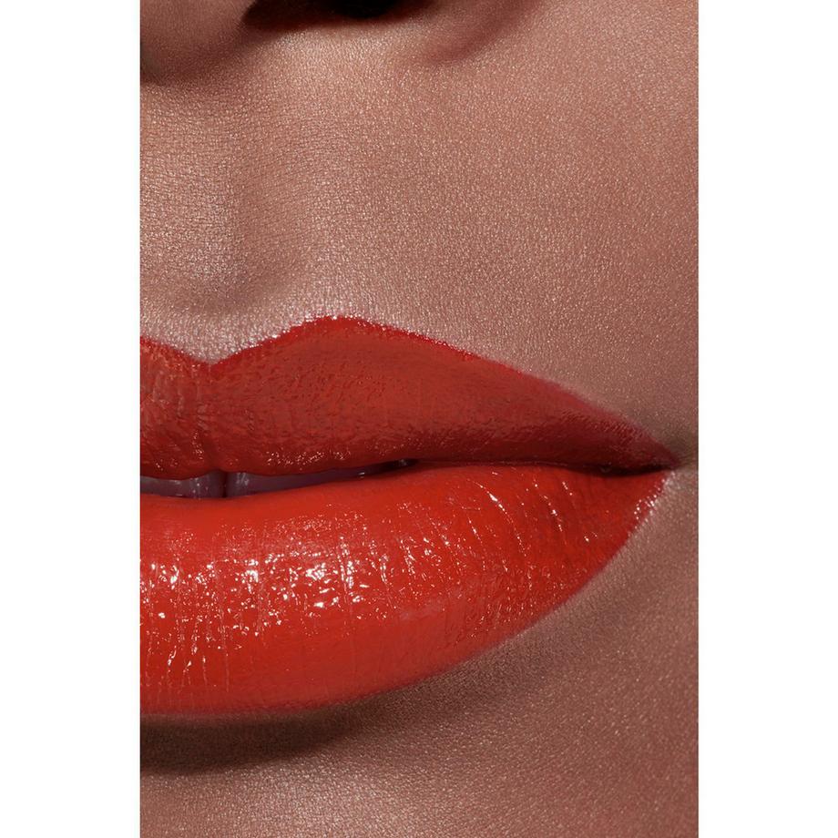 CHANEL ROUGE COCO SATINIERTER LIPPENSTIFT MIT LANGEM HALT – FEUCHTIGKEITSSPENDENDE UND GLÄTTENDE LIPPENPFLEGE 