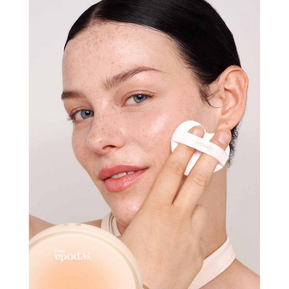 Yepoda  The Dewy Day - LSF 30 Foundation mit Niacinamid, & Aprikose 