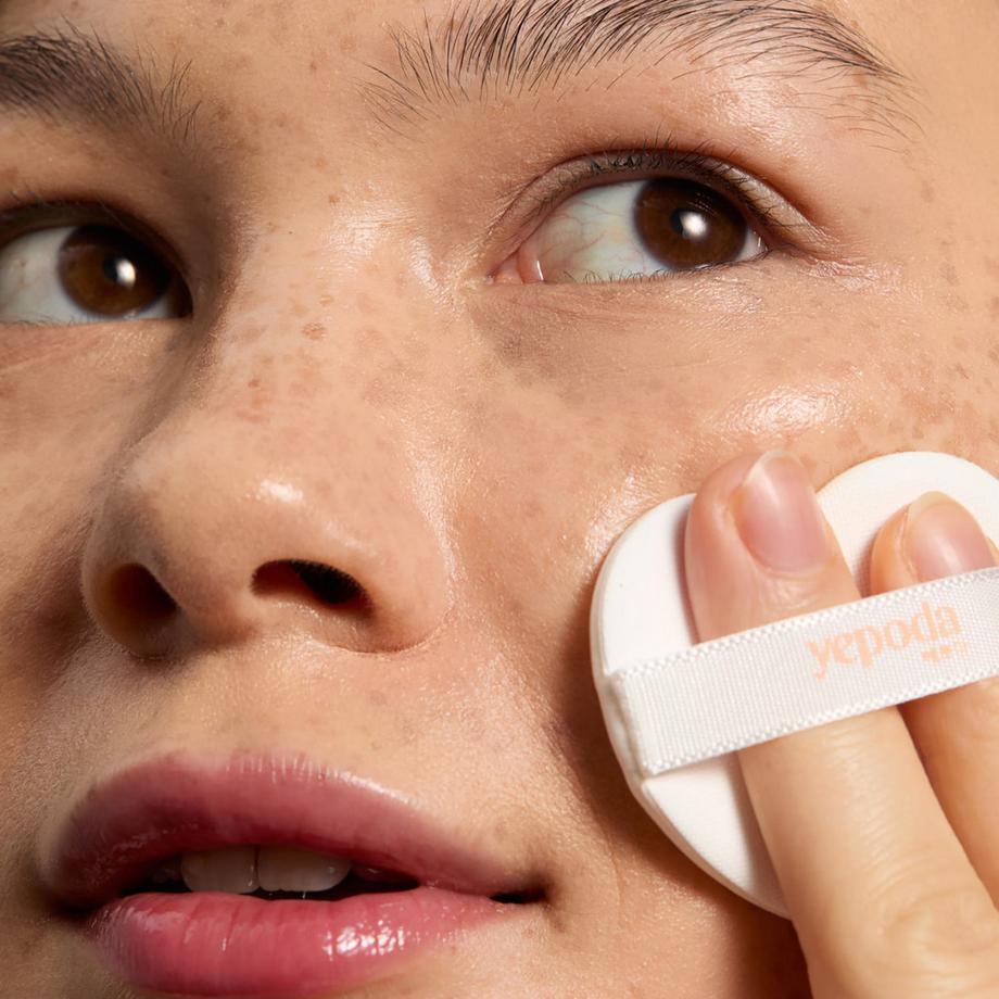 Yepoda  The Dewy Day - LSF 30 Foundation mit Niacinamid, & Aprikose 