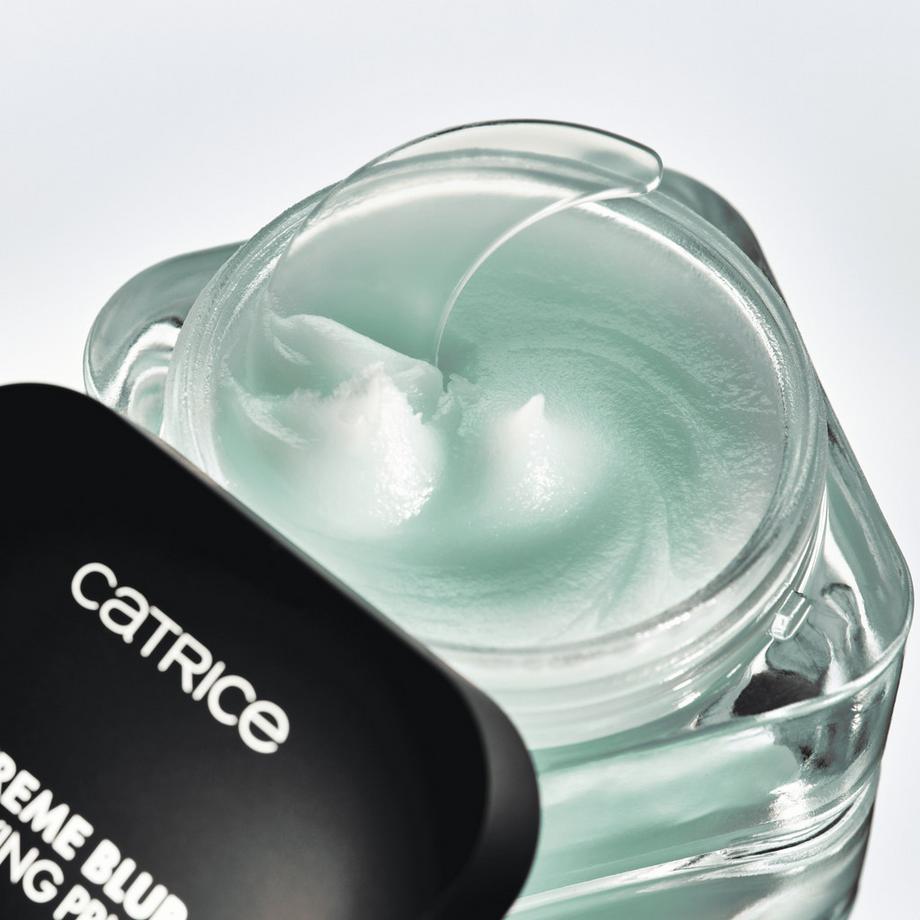 CATRICE  Extreme Blur Mattifying Primer 