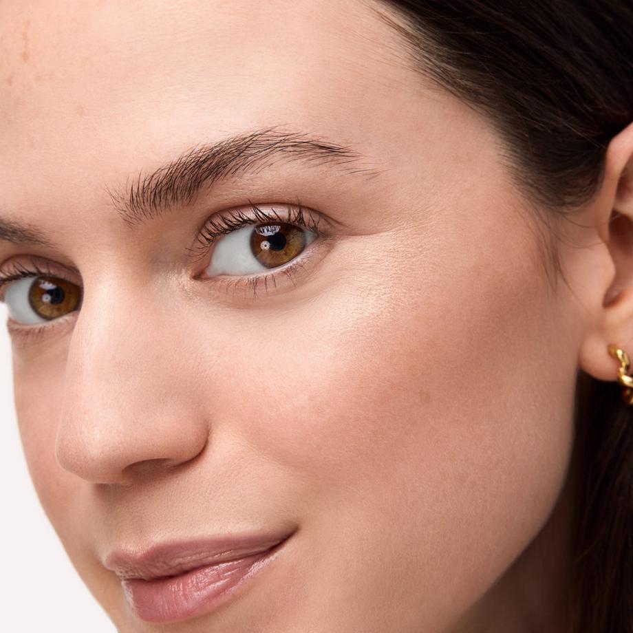 CATRICE  Aura Glam Bouncy Highlighter illuminateur 