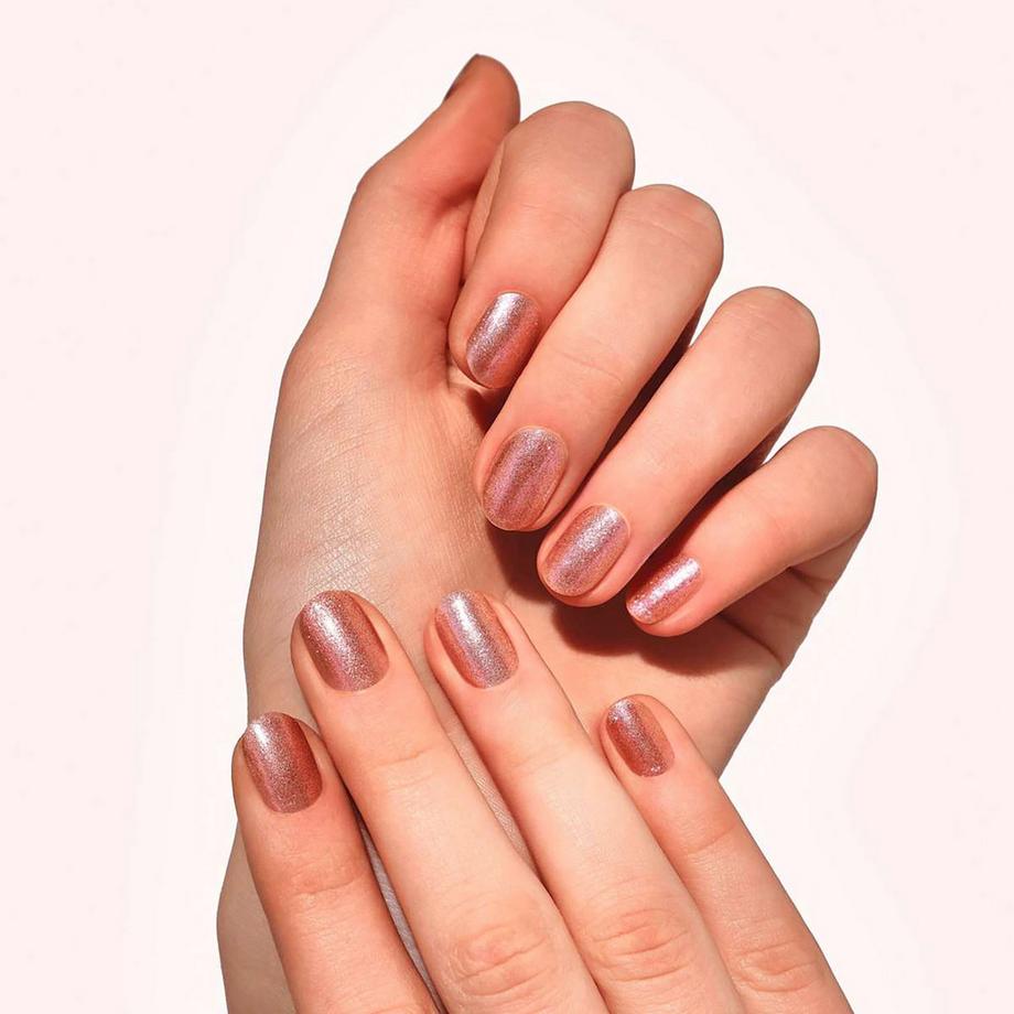 CATRICE  Aura Glam Nail Polish vernis à ongles 