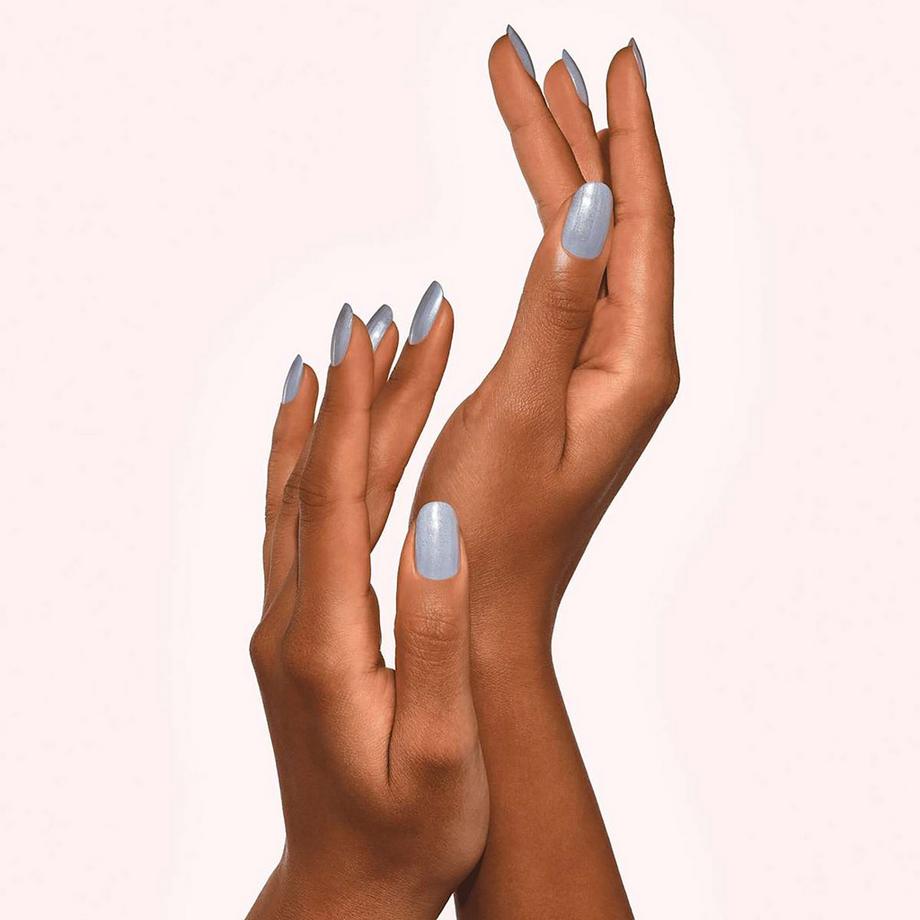 CATRICE  Aura Glam Nail Polish vernis à ongles 