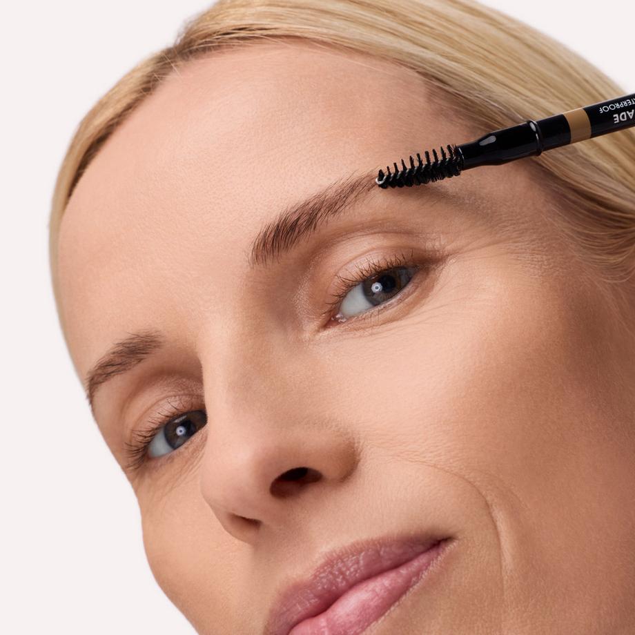 CATRICE  Shape & Shade Brow Pencil Waterproof crayon à sourcils 