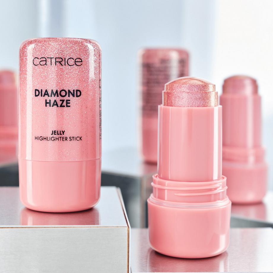 CATRICE  Diamond Haze Jelly Highlighter Stick stick illuminateur 