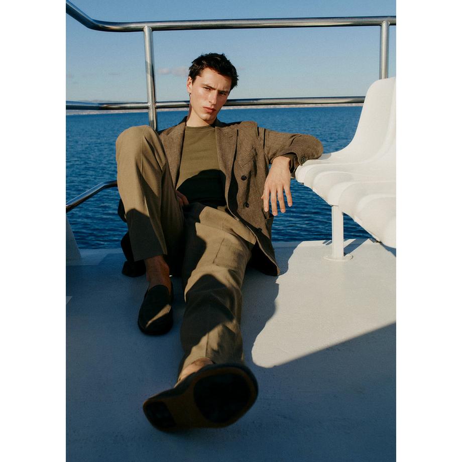 Mango Man ZONE Plissierte Hose mit geradem Bein  