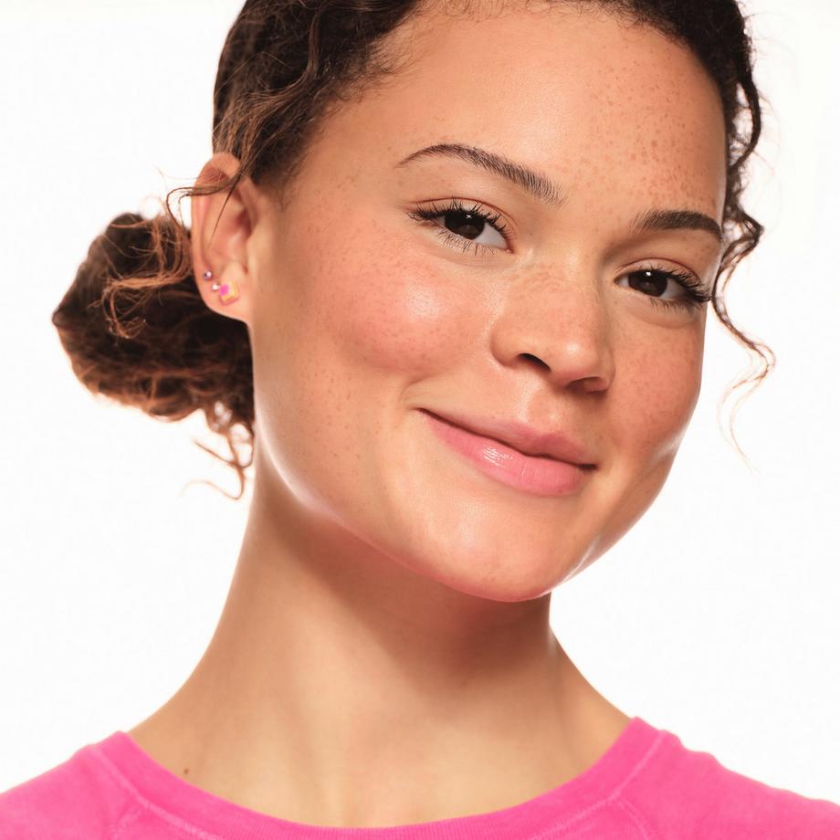 essence  soft touch mousse blush 