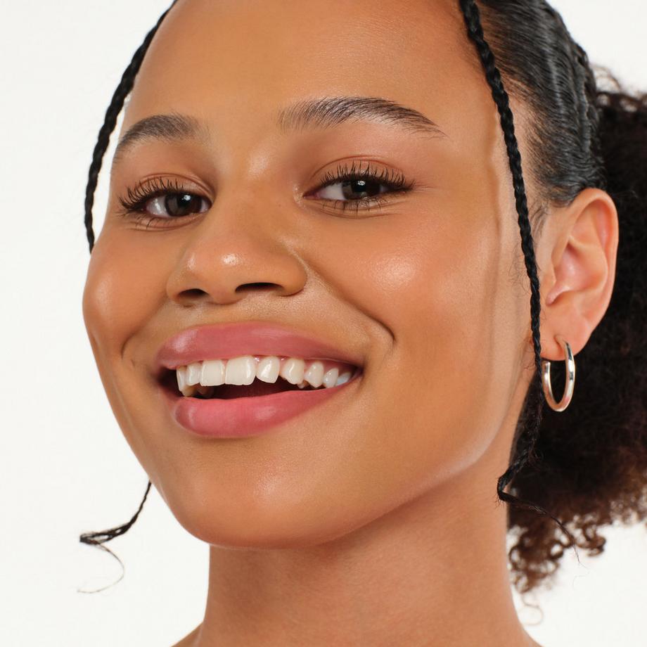 essence  Mascara LASH WITHOUT LIMITS TUBING BROWN EXTREME LENGTHENING & VOLUME. 