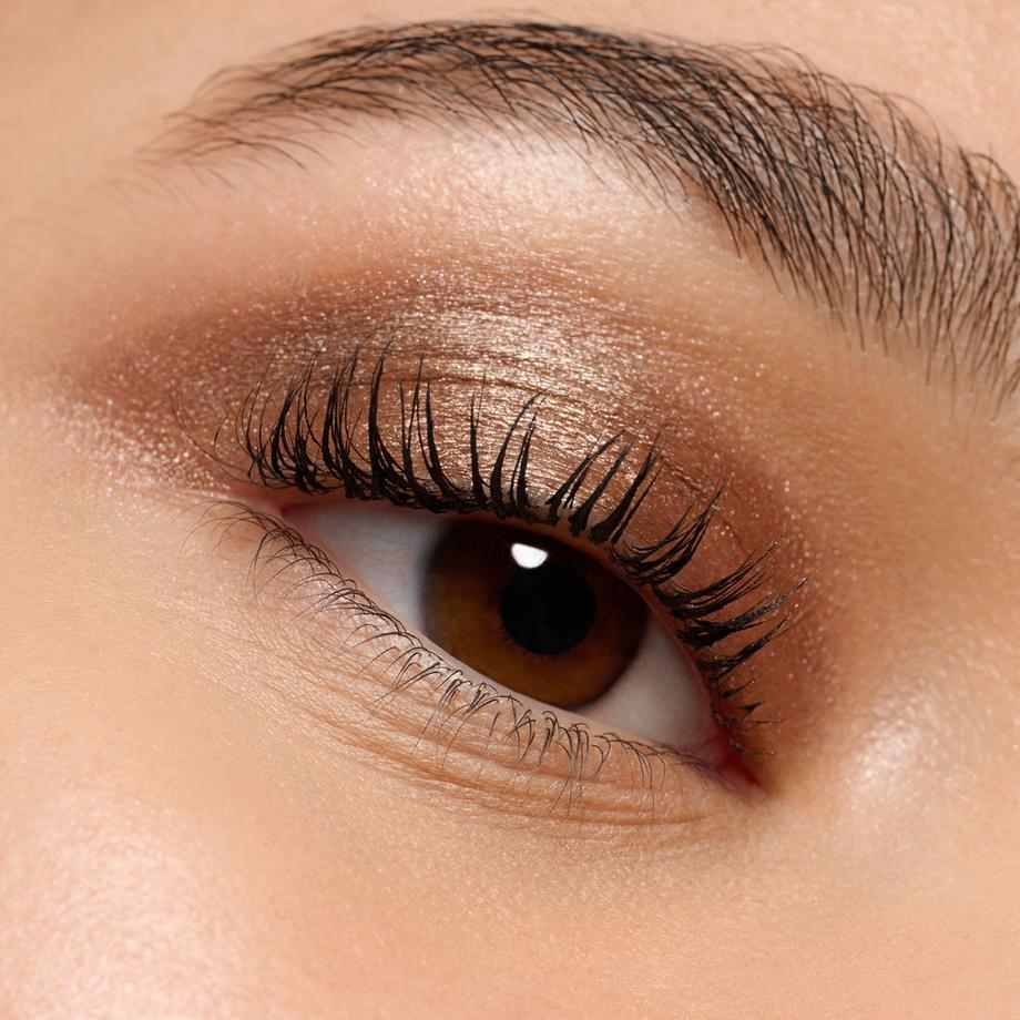 essence  mono eyeshadow pearly 