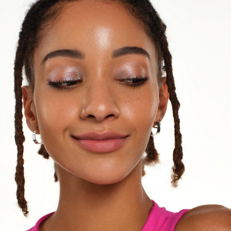 essence  mono eyeshadow glitter 