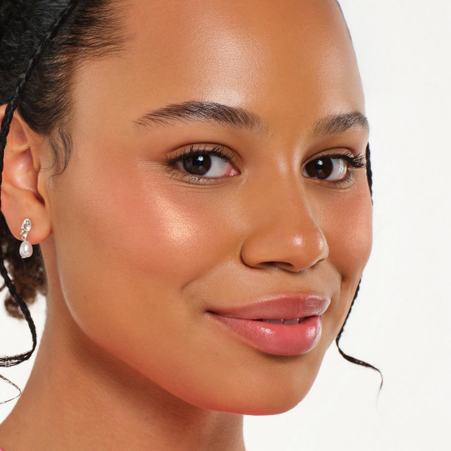 essence  soft BAKED BLUSH 