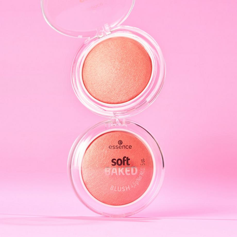 essence  soft BAKED BLUSH 
