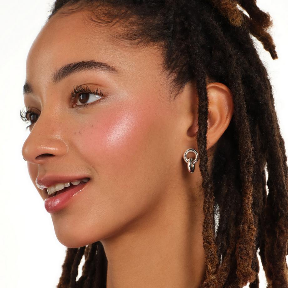 essence  soft BAKED BLUSH 