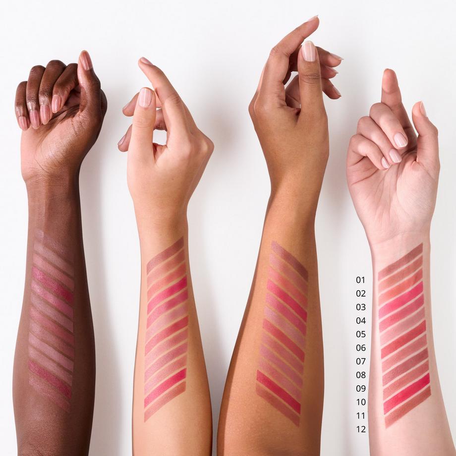 essence  BLUR soufflé matte lip cream rouge à lèvres 