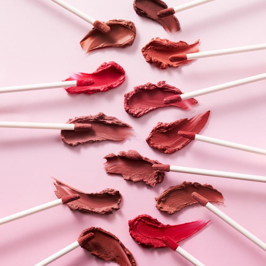 essence  BLUR soufflé matte lip cream rouge à lèvres 