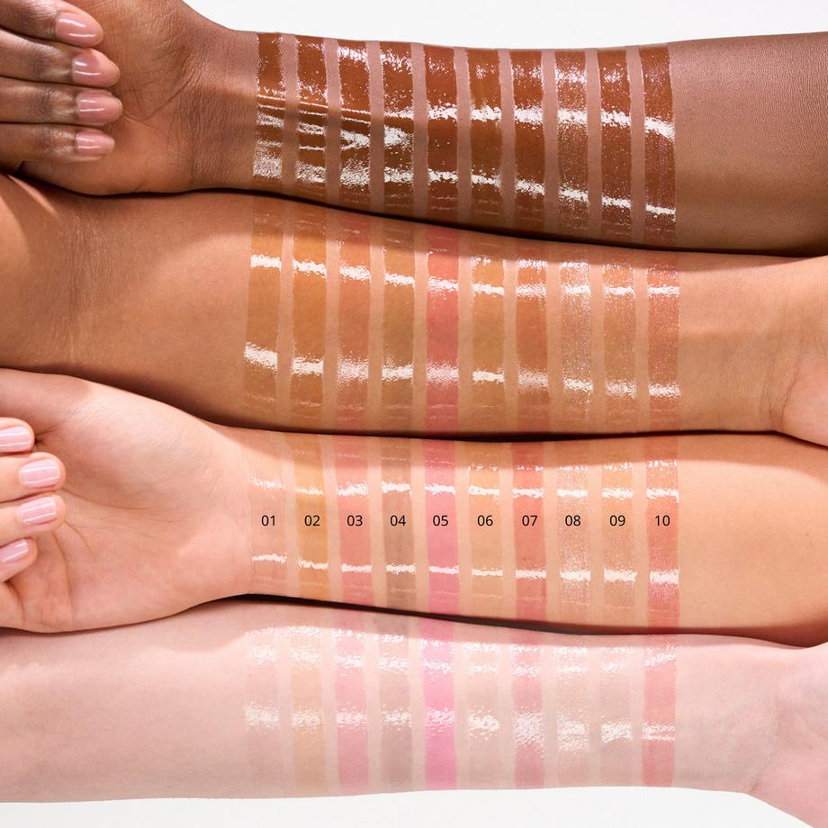 essence  hydra kiss LIP OIL 