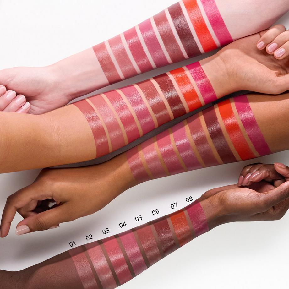 essence  satin GLOW luminous shine lipstick rouge à lèvres 