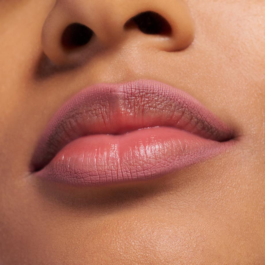 essence  8h MATTE comfort lipliner 