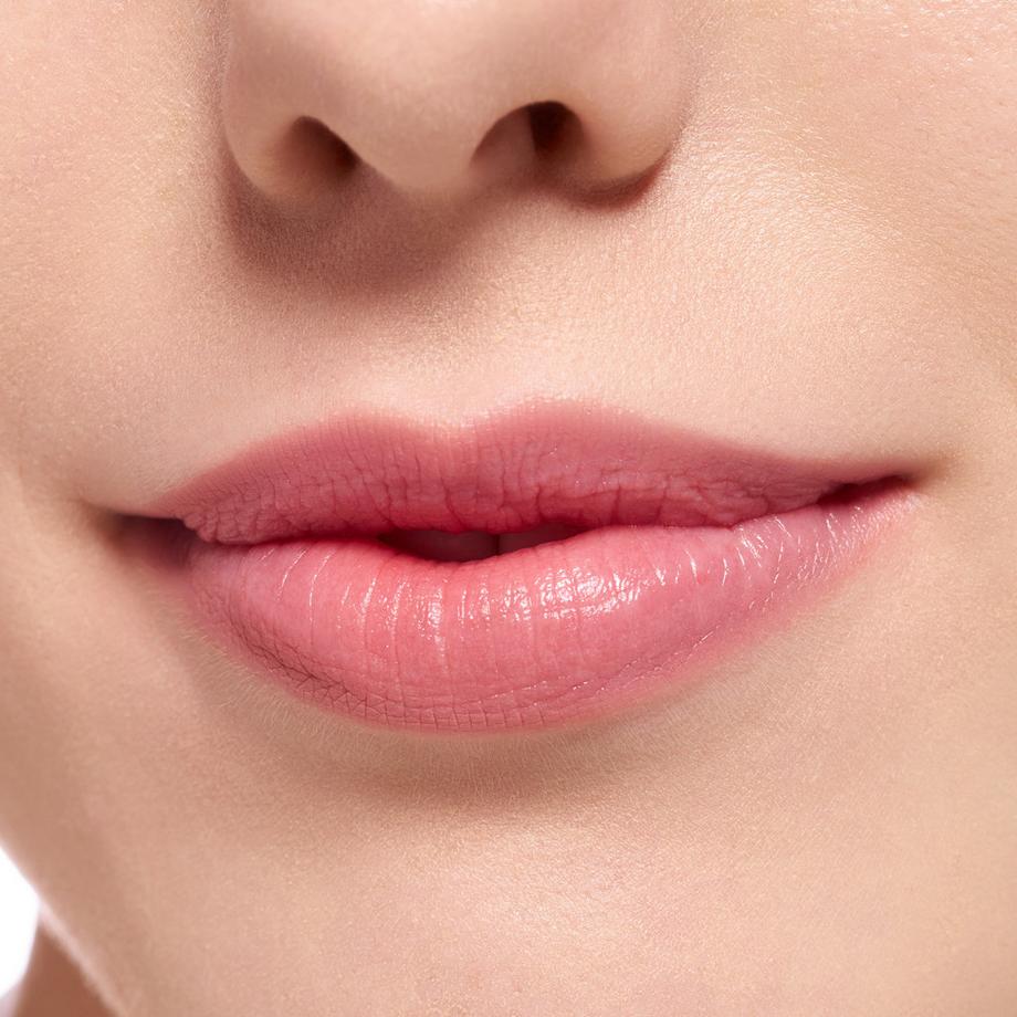 essence  8h MATTE comfort lipliner 